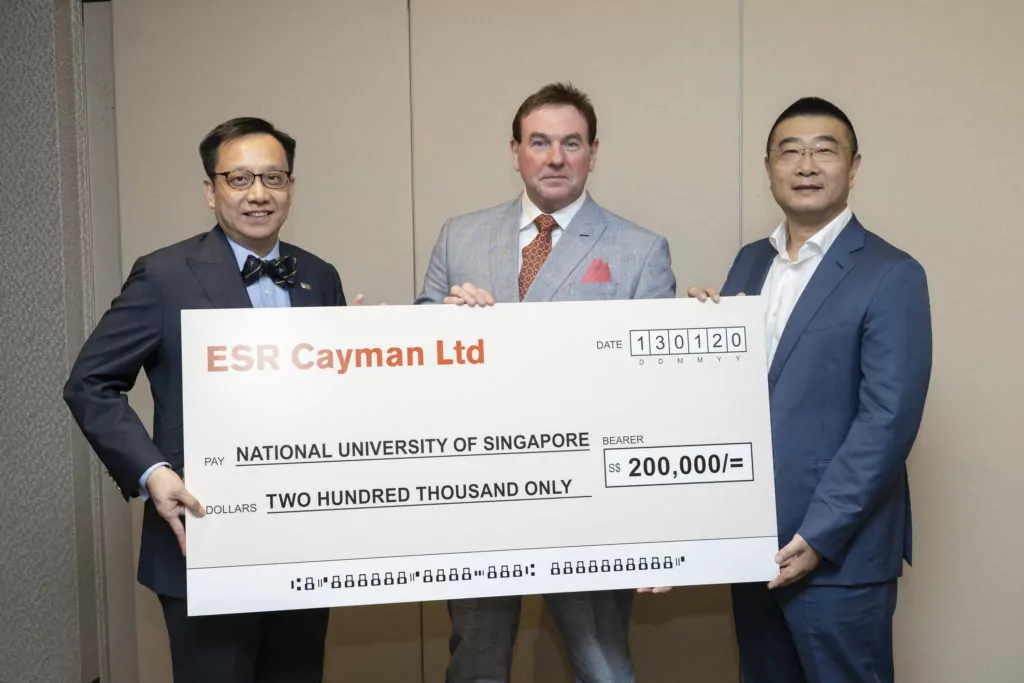(From left to right) Proferssor Chong Yap Seng, Dean of the Yong Loo Lin School of Medicine at NUS, and ESR’s co-founders and co-CEOs, Stuart Gibson and Jeffrey Shen